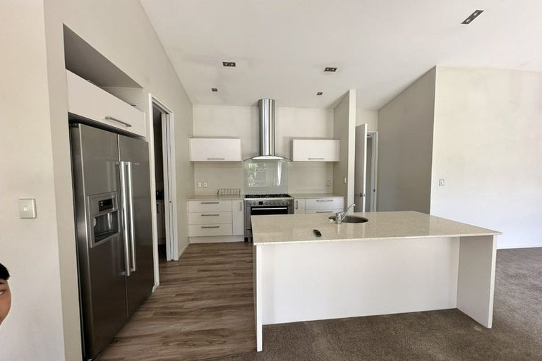 Photo of property in 6 Federer Lane, Bishopdale, Christchurch, 8053