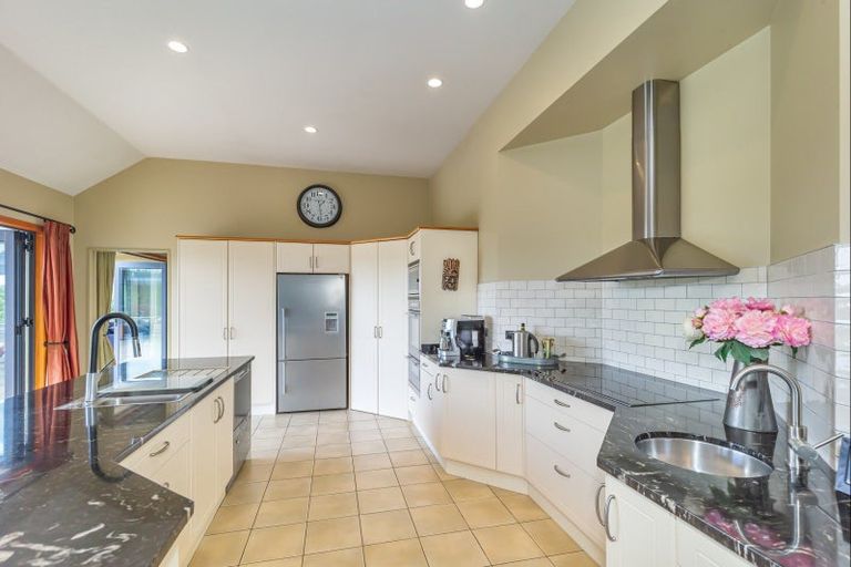 Photo of property in 100 Lea Grove, Levin, 5572