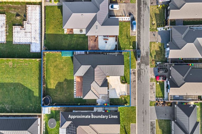 Photo of property in 17 Te Kanawa Lane, Rolleston, 7615