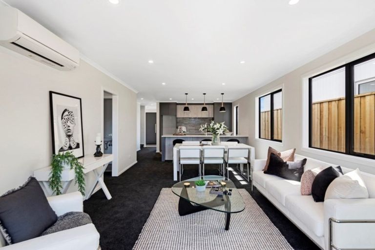 Photo of property in 17 Holmes Hanover Lane, Halswell, Christchurch, 8025