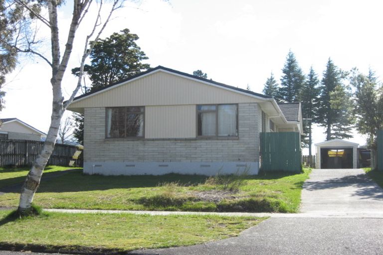 Photo of property in 4 Te Wharekaihua Grove, Turangi, 3334