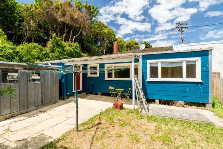 Photo of property in 1 Greenacres Street, Macandrew Bay, Dunedin, 9014