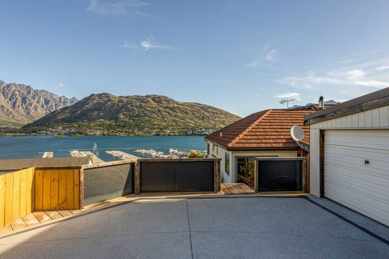 Photo of property in 15a Marina Drive, Frankton, Queenstown, 9300