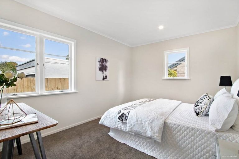 Photo of property in 6b Mckean Avenue, Manurewa, Auckland, 2102
