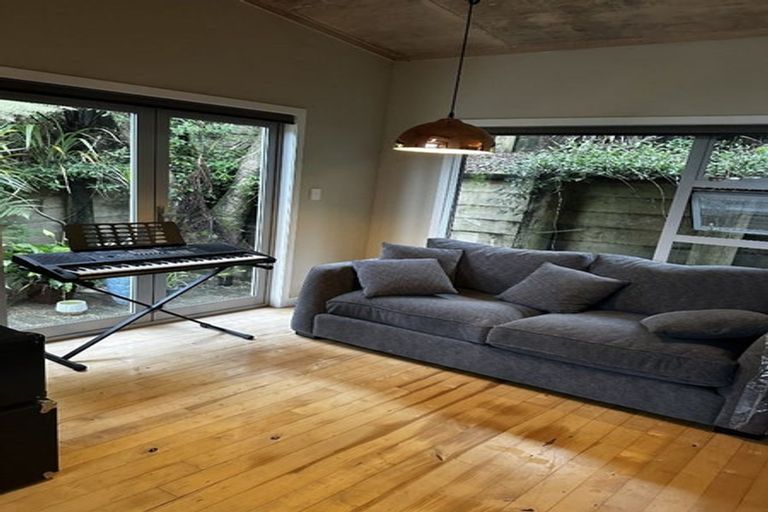 Photo of property in 167 Owhiwa Road, Parua Bay, Onerahi, 0192