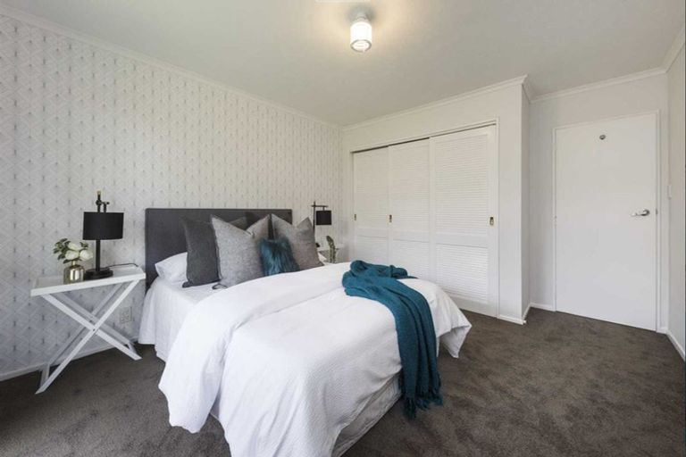 Photo of property in 20 Colonial Place, Kelvin Grove, Palmerston North, 4414