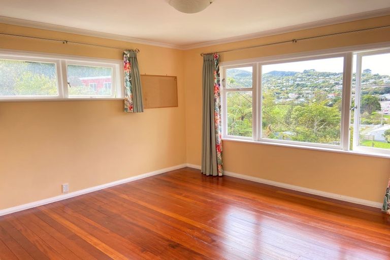 Photo of property in 1 Berrymead Way, Karori, Wellington, 6012