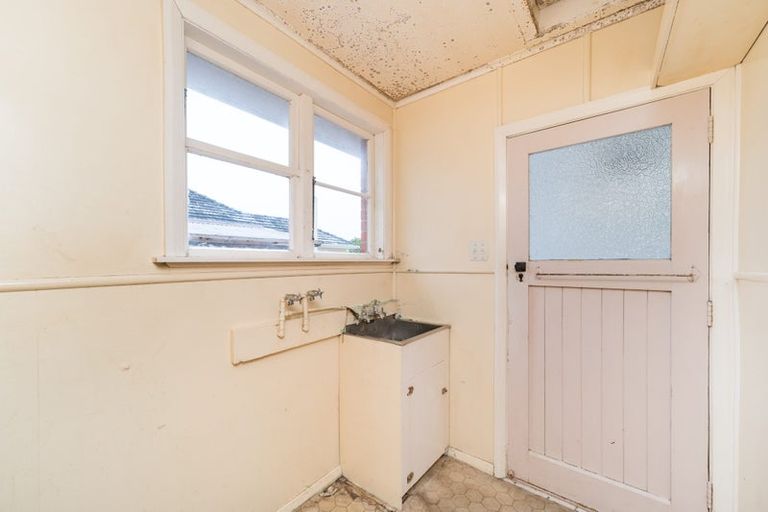 Photo of property in 2 Newbury Street, Awapuni, Palmerston North, 4412