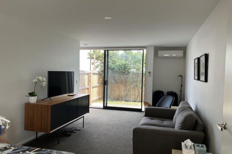 Photo of property in 15 Verlamio Lane, Edgeware, Christchurch, 8013