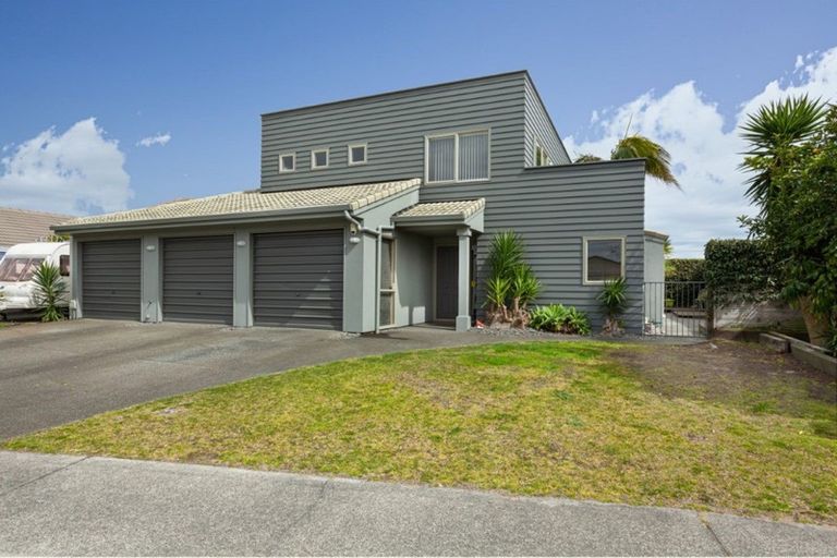 Photo of property in 154 Evans Road, Papamoa Beach, Papamoa, 3118