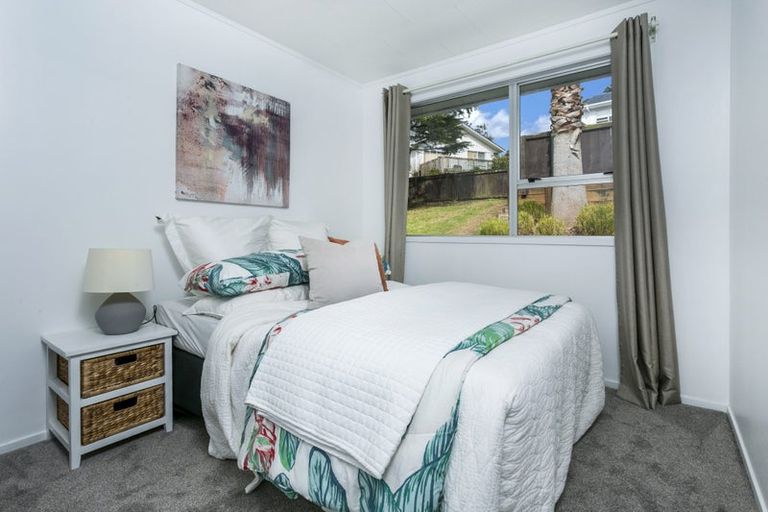 Photo of property in 51 Manuka Road, Bayview, Auckland, 0629