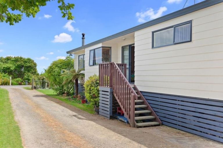 Photo of property in 74 Shaw Road, Coastlands, Whakatane, 3191