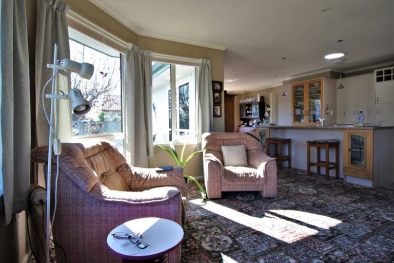 Photo of property in 6 Walnut Grove, Alexandra, 9320