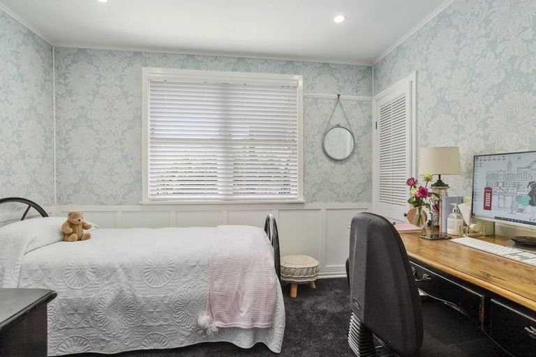 Photo of property in 29 Cobham Crescent, Kelston, Auckland, 0602