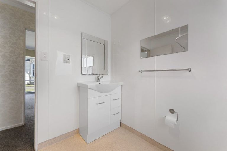 Photo of property in 49a Bath Street, Levin, 5510