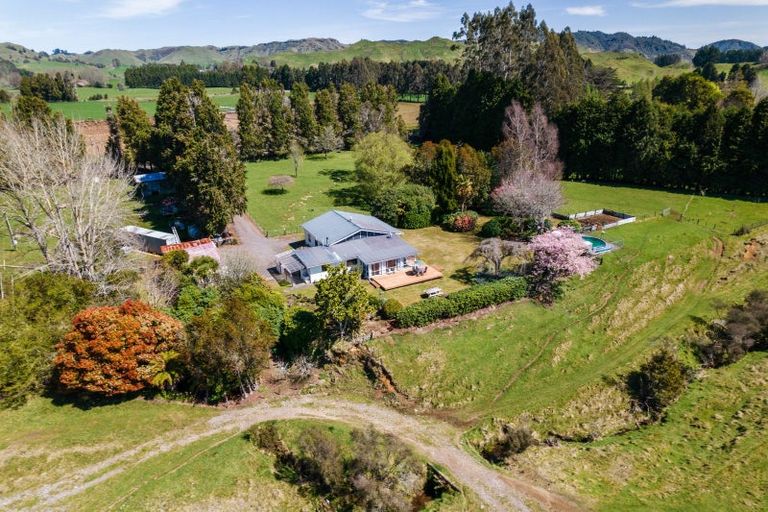 Photo of property in 262 Raetihi Ohura Road, Raetihi, 4696