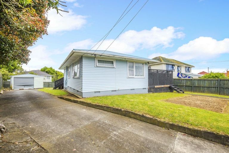 Photo of property in 13 Sandra Avenue, Otara, Auckland, 2023
