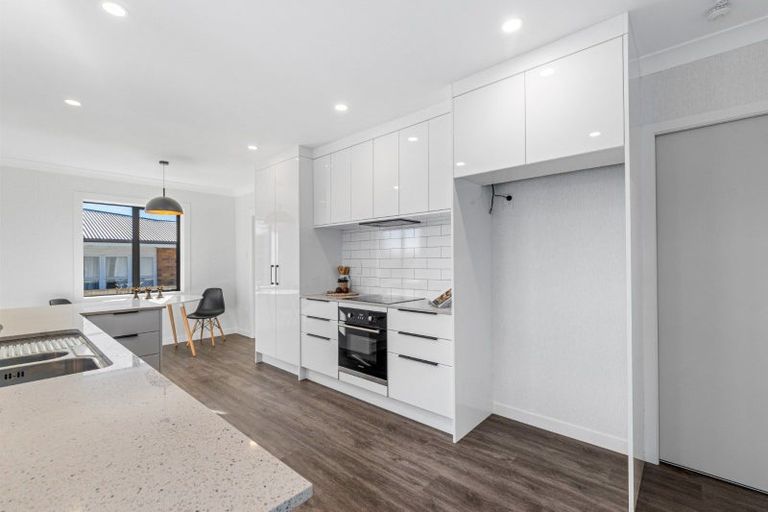 Photo of property in 21 Cameron Road, Te Puke, 3119