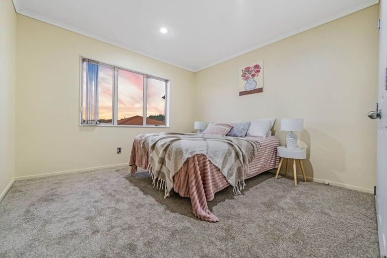 Photo of property in 6 Magnolia Place, Flat Bush, Auckland, 2016