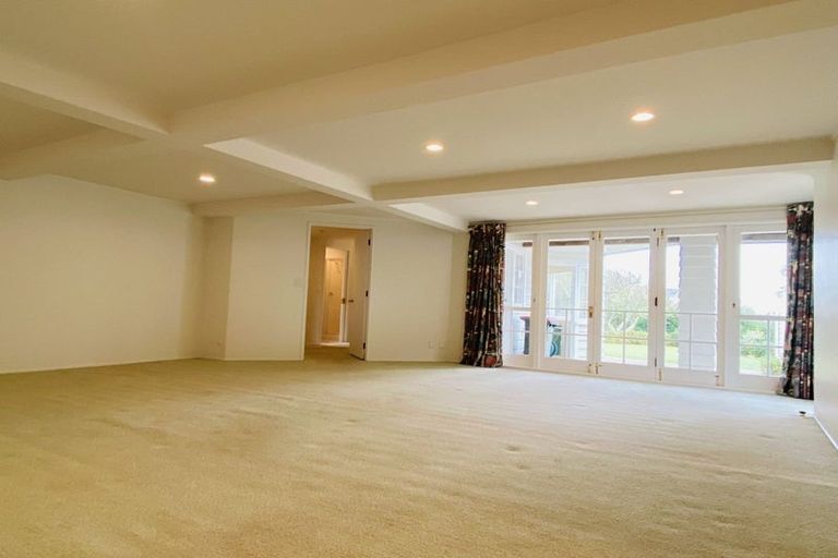 Photo of property in 127 St Heliers Road, Saint Heliers, Auckland, 1071