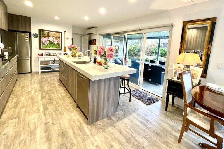 Photo of property in 21 Te Heipora Place, Havelock North, 4130