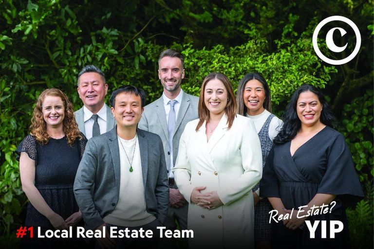 Photo of property in 16 Domett Street, Newlands, Wellington, 6037