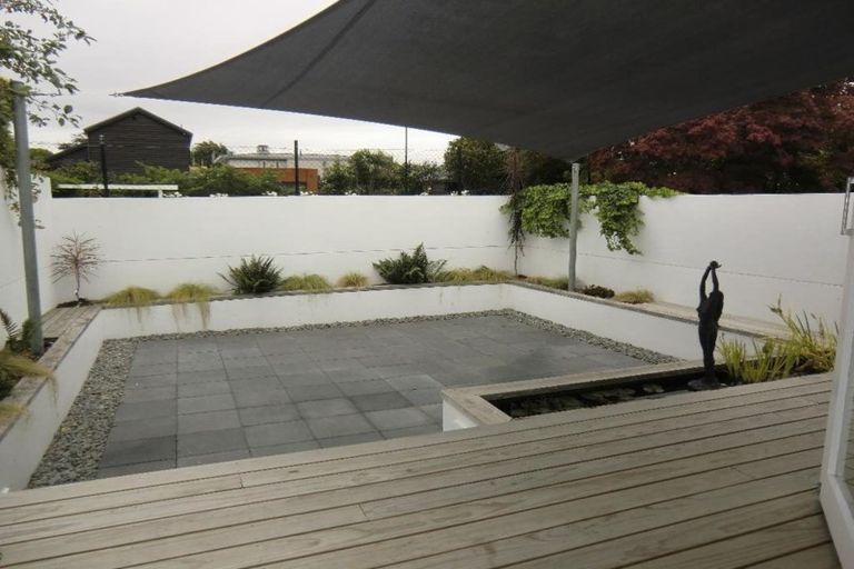 Photo of property in 2/4 Garden Road, Merivale, Christchurch, 8014