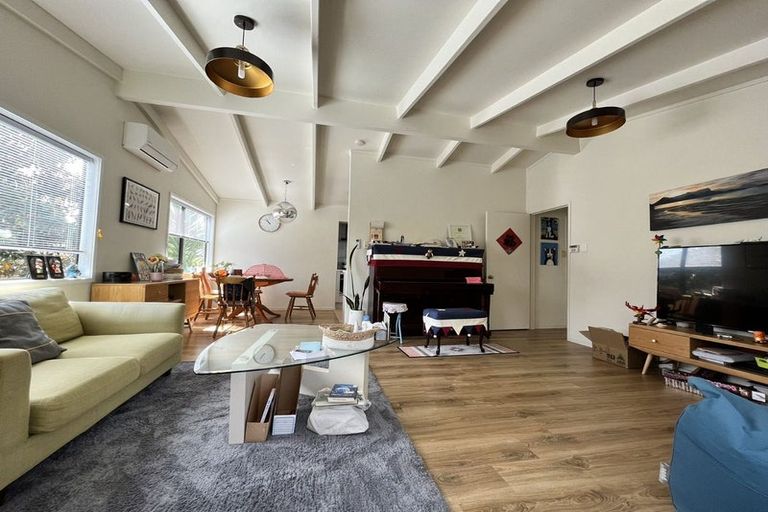 Photo of property in 3a Universal Drive, Henderson, Auckland, 0610