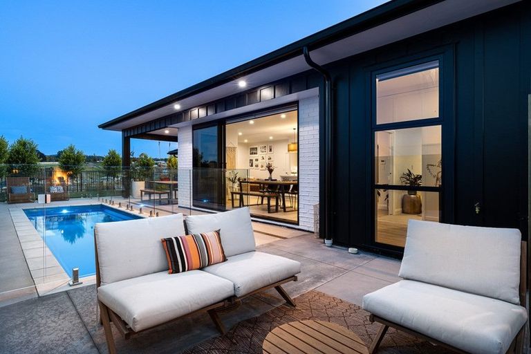 Photo of property in 12 Kiritiana Close, Pyes Pa, Tauranga, 3112