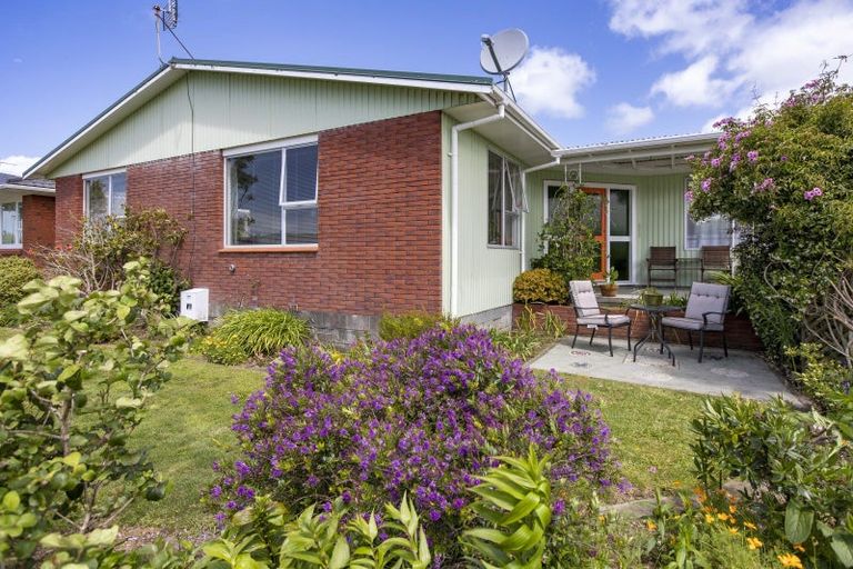 Photo of property in 9 Severn Place, Spotswood, New Plymouth, 4310