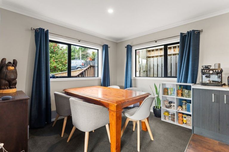 Photo of property in 10 Cullinane Avenue, Feilding, 4702