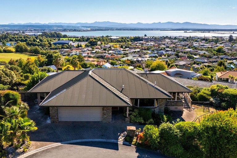 Photo of property in 18 Clairmont Heights, Stoke, Nelson, 7011