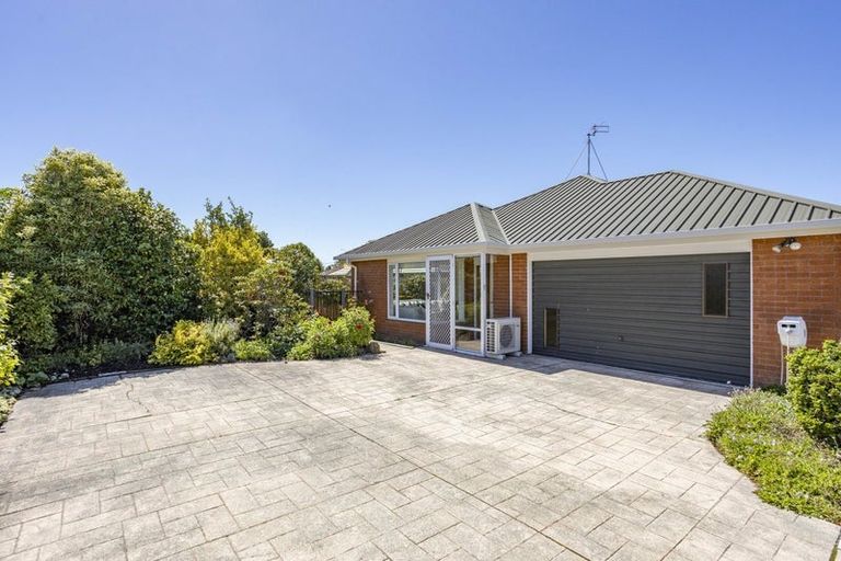 Photo of property in 2/23a Meadow Street, Papanui, Christchurch, 8052