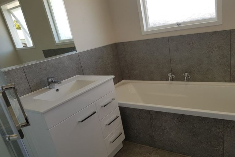 Photo of property in 2/14a Branksome Place, Parklands, Christchurch, 8083