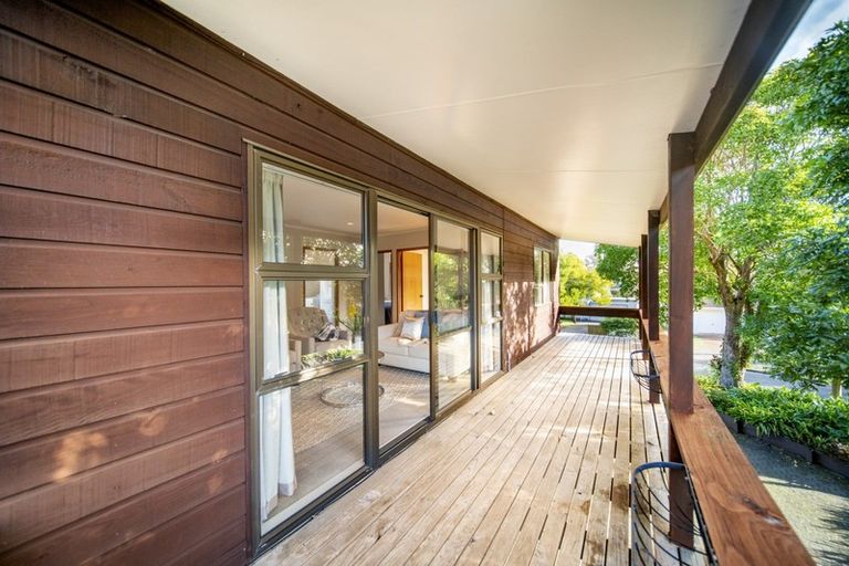 Photo of property in 3 Orinda Close, Botany Downs, Auckland, 2010