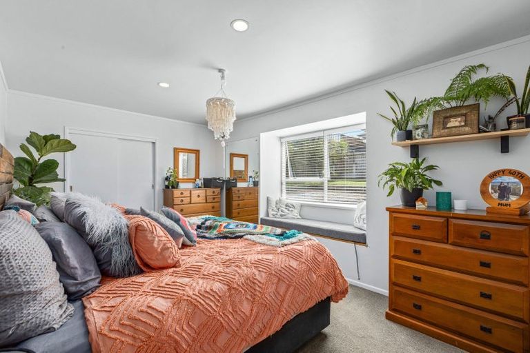 Photo of property in 29 Amorino Drive, Red Beach, 0932