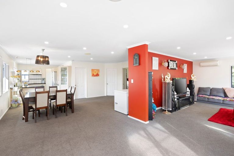 Photo of property in 26 The Enclave, Totara Heights, Auckland, 2105