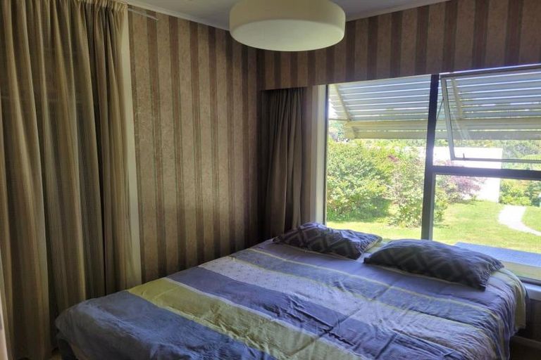 Photo of property in 102 Awanui Street, Merrilands, New Plymouth, 4312