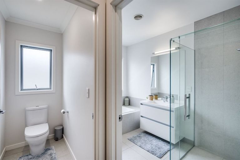 Photo of property in 28 Hurunui Drive, Te Awa, Napier, 4110