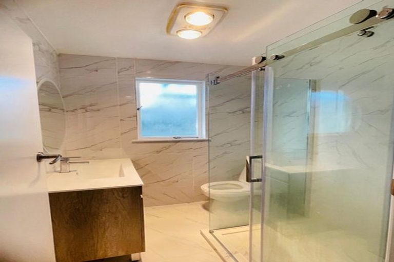 Photo of property in 16 Frangipani Avenue, Manurewa, Auckland, 2102