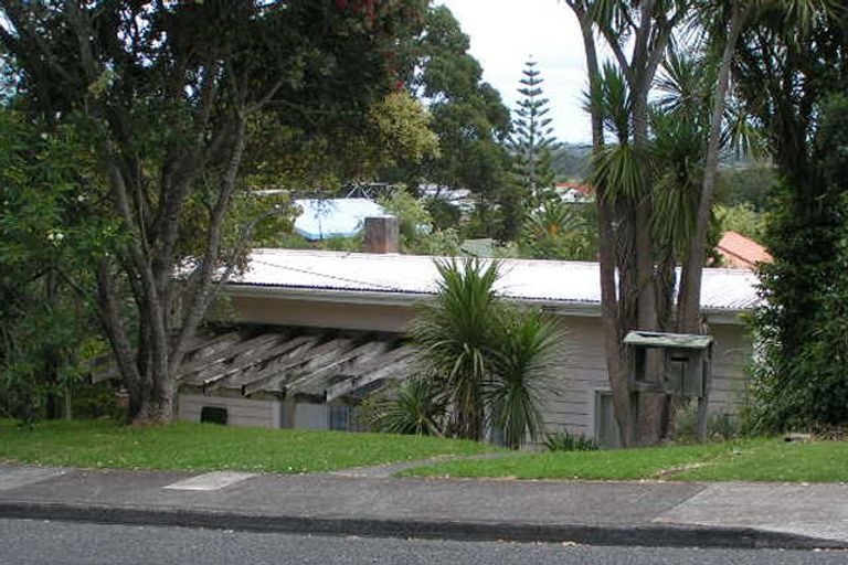 Photo of property in 1/11 Norman Road, Hauraki, Auckland, 0622