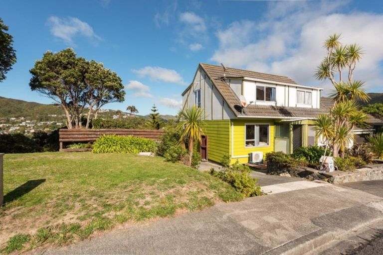 Photo of property in 38b Percy Dyett Drive, Karori, Wellington, 6012