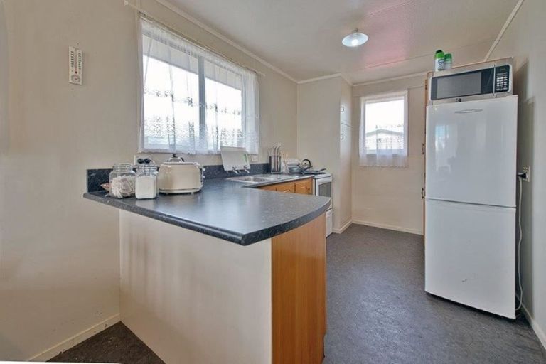 Photo of property in 7 Kirkcaldy Crescent, Flaxmere, Hastings, 4120