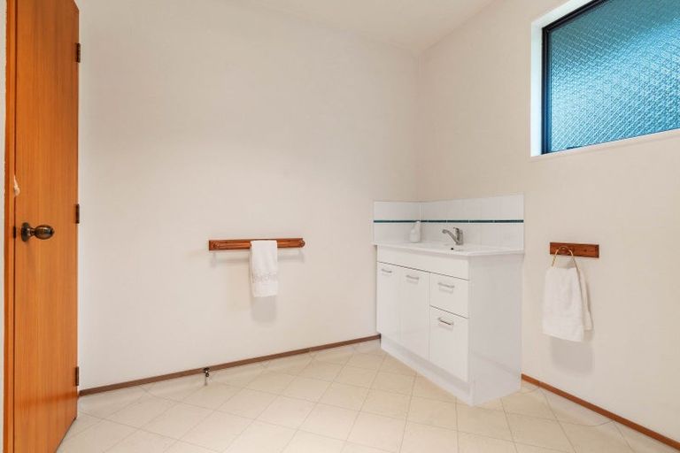 Photo of property in 50b Mcmaster Street, Greytown, 5712