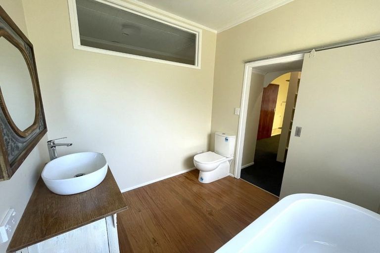 Photo of property in 35 Brown Street, Inglewood, 4330