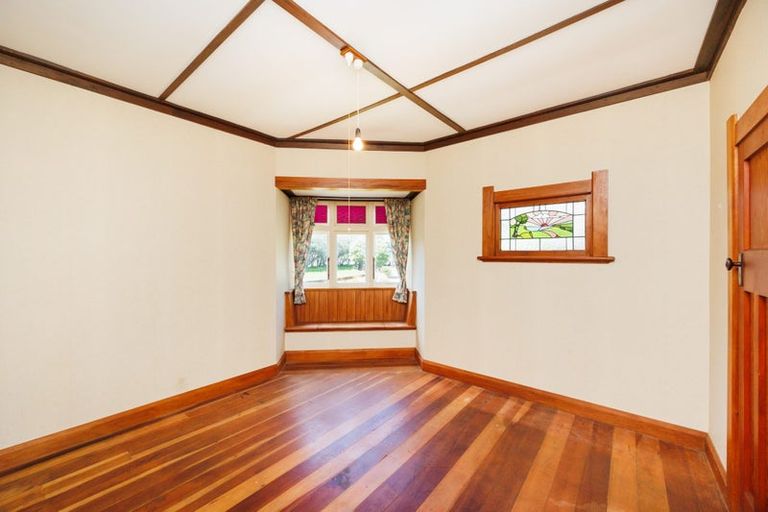 Photo of property in 122 Kawakawa Road, Feilding, 4775