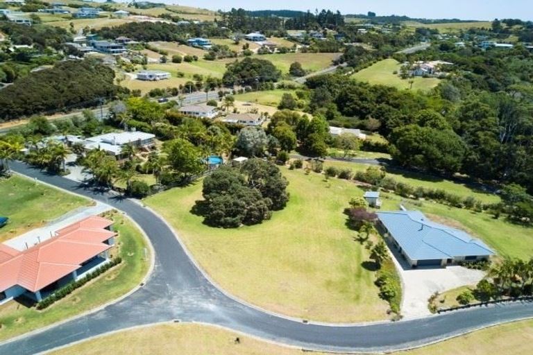 Photo of property in 279 State Highway 10, Cable Bay, 0420