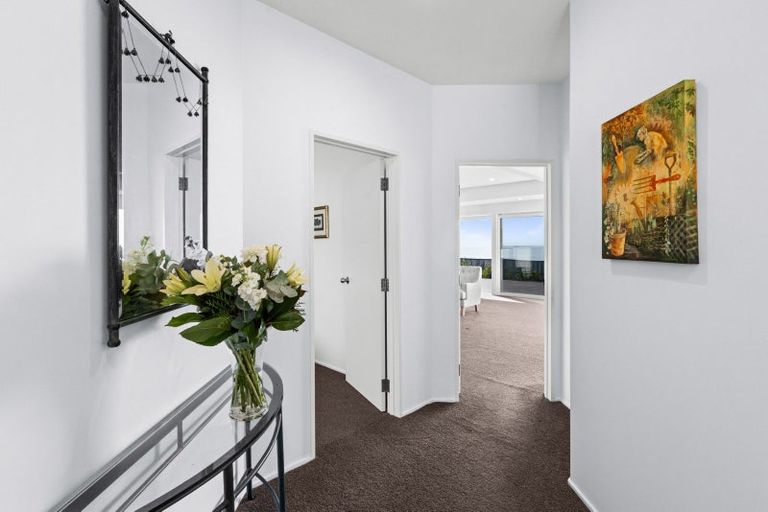 Photo of property in 132 Priestley Terrace, Bluff Hill, Napier, 4110