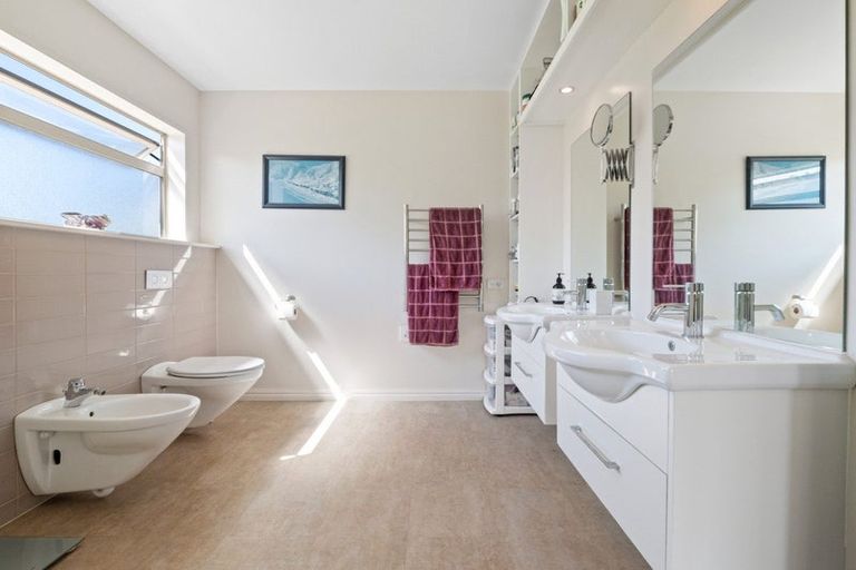 Photo of property in 30 Macdonalds Lane, Waikuku, Rangiora, 7473