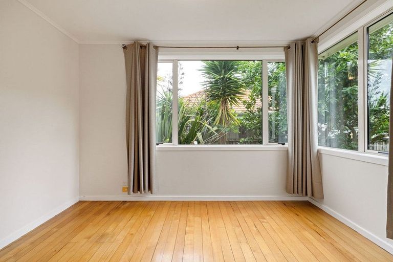 Photo of property in 22 Robinson Street, Cambridge, 3434